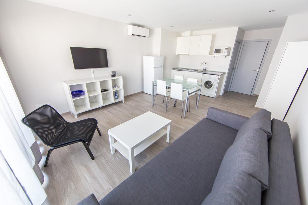 Palmeras 3.2 Roses Dış mekan fotoğraf